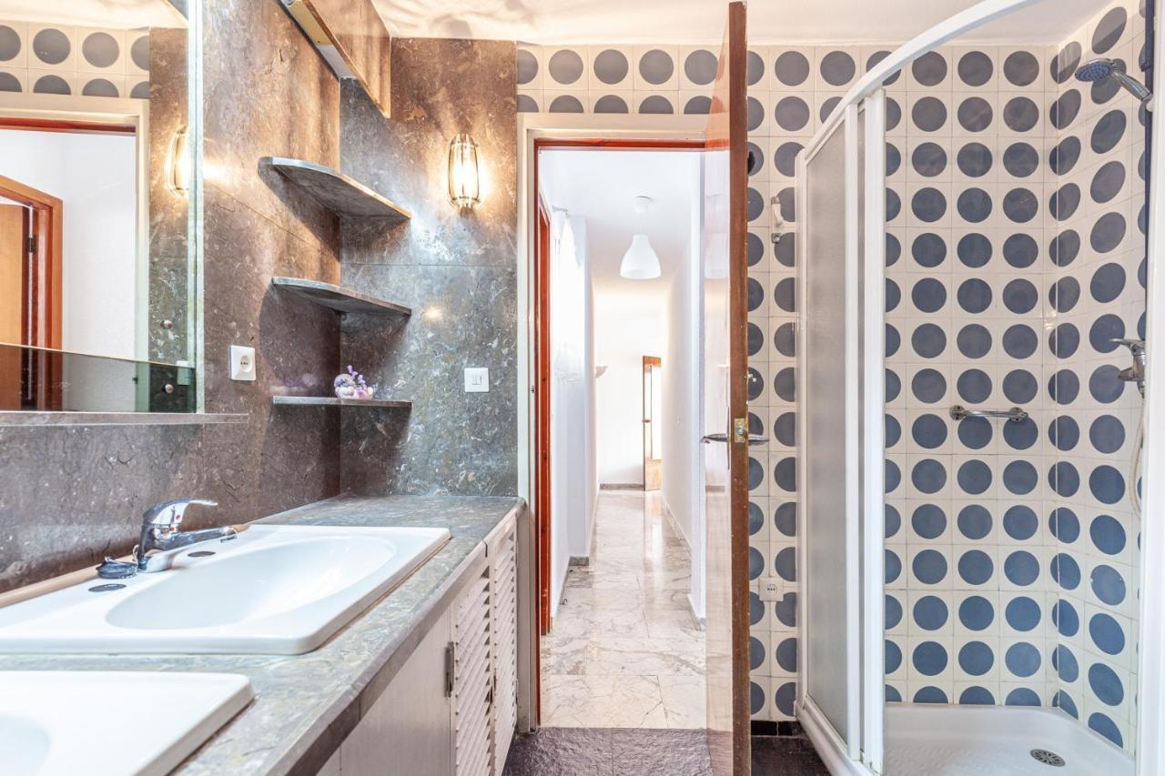 Puerta De Carmona Apartman Sevilla Kültér fotó