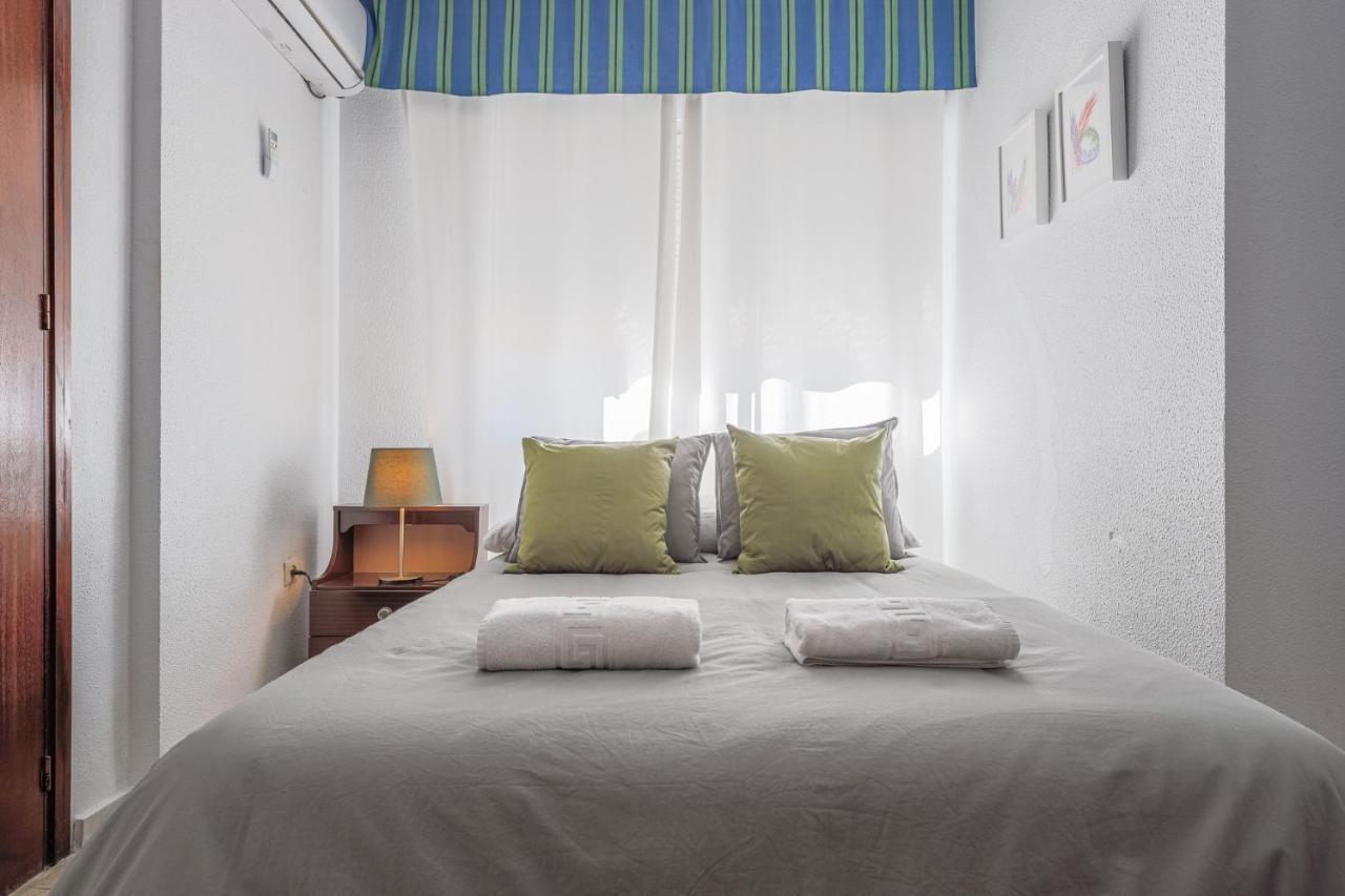 Puerta De Carmona Apartman Sevilla Kültér fotó